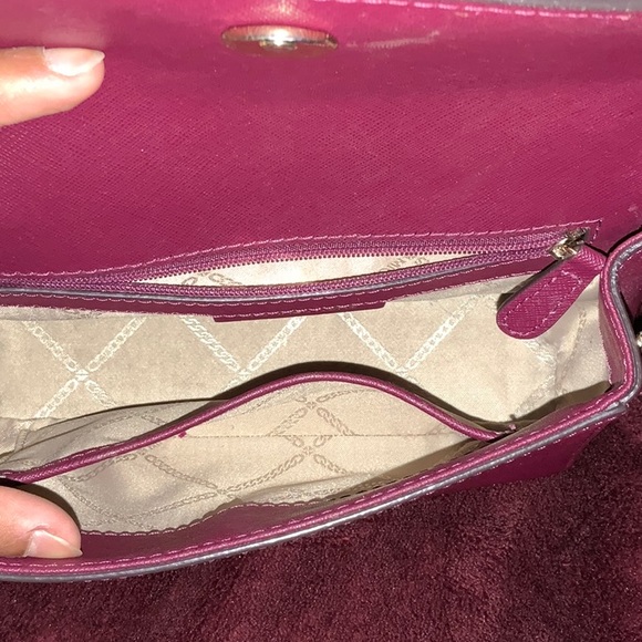 Michael Kors Fall Color Hand Bag | Rarely Used | Spacious | Mini Handbag - Picture 4 of 4